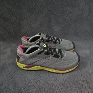 Topo Athletic Runventure 2 Running Shoes Womens Sz 7.5 Athletic Sneakers Trainer
